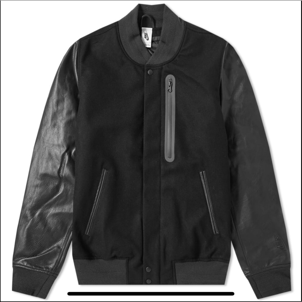 NIKELAB ESSENTIAL DESTROYER JACKET - Small , Black